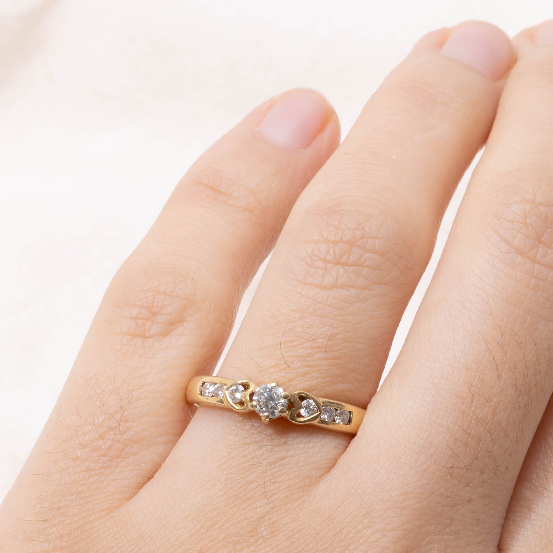 18k Diamond Heart Accented Ring | 0.31ctw | SZ 8.75