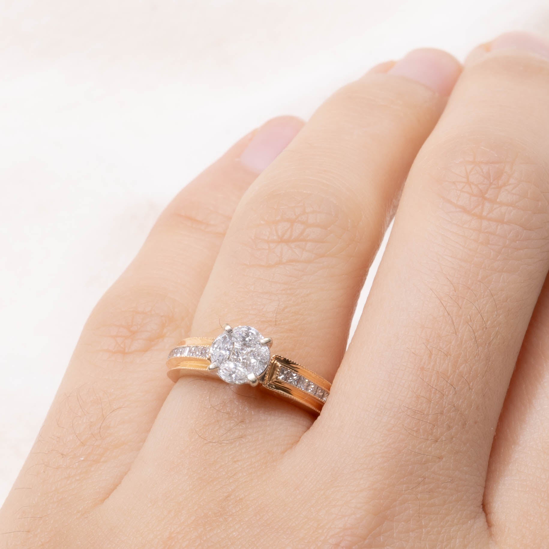 18k Illusion Set Diamond Accented Ring | 0.50ctw | SZ 5