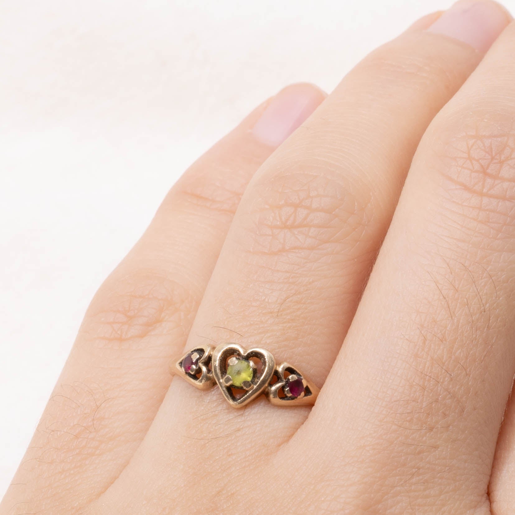 10k Peridot & Ruby Heart Ring | SZ 6.75