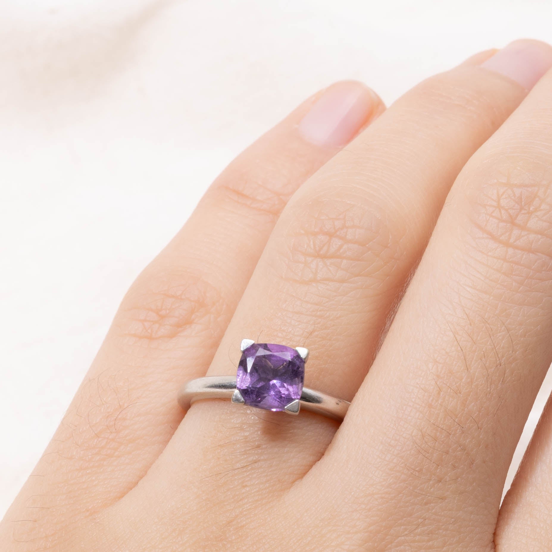 14k Round Cut Amethyst & Hidden Diamond Ring | SZ 7.25