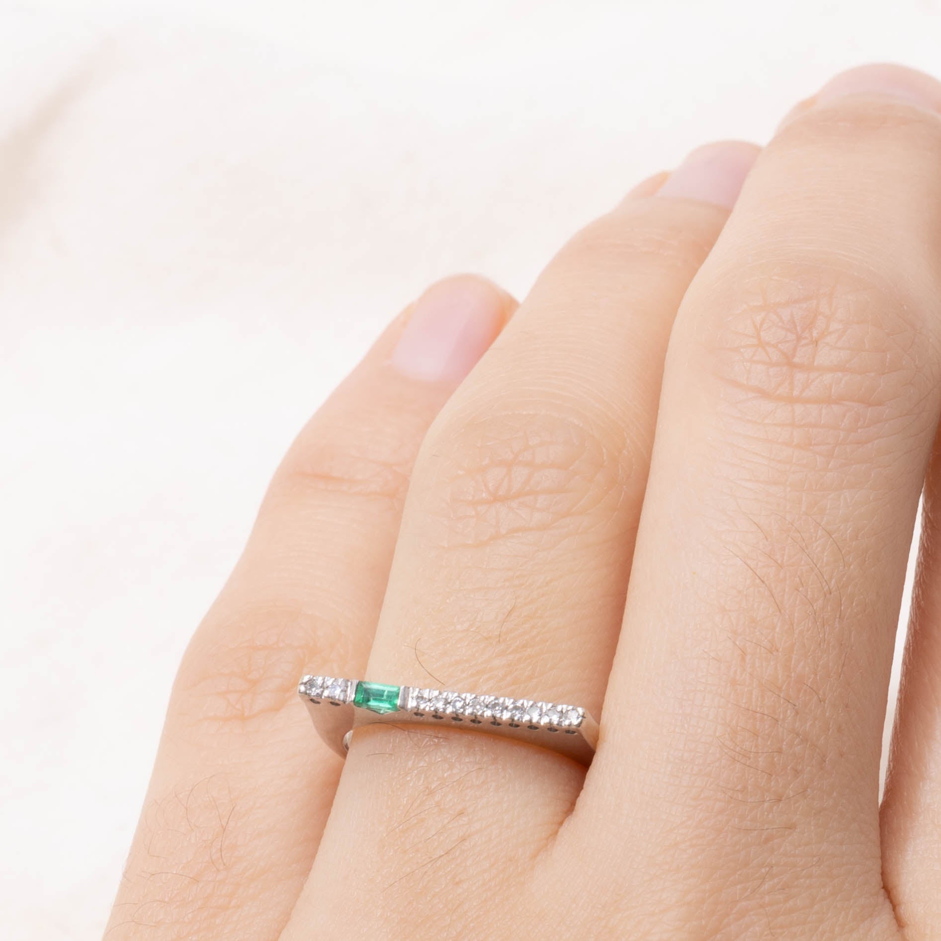 14k Emerald & Diamond Bar Band | SZ 6.5