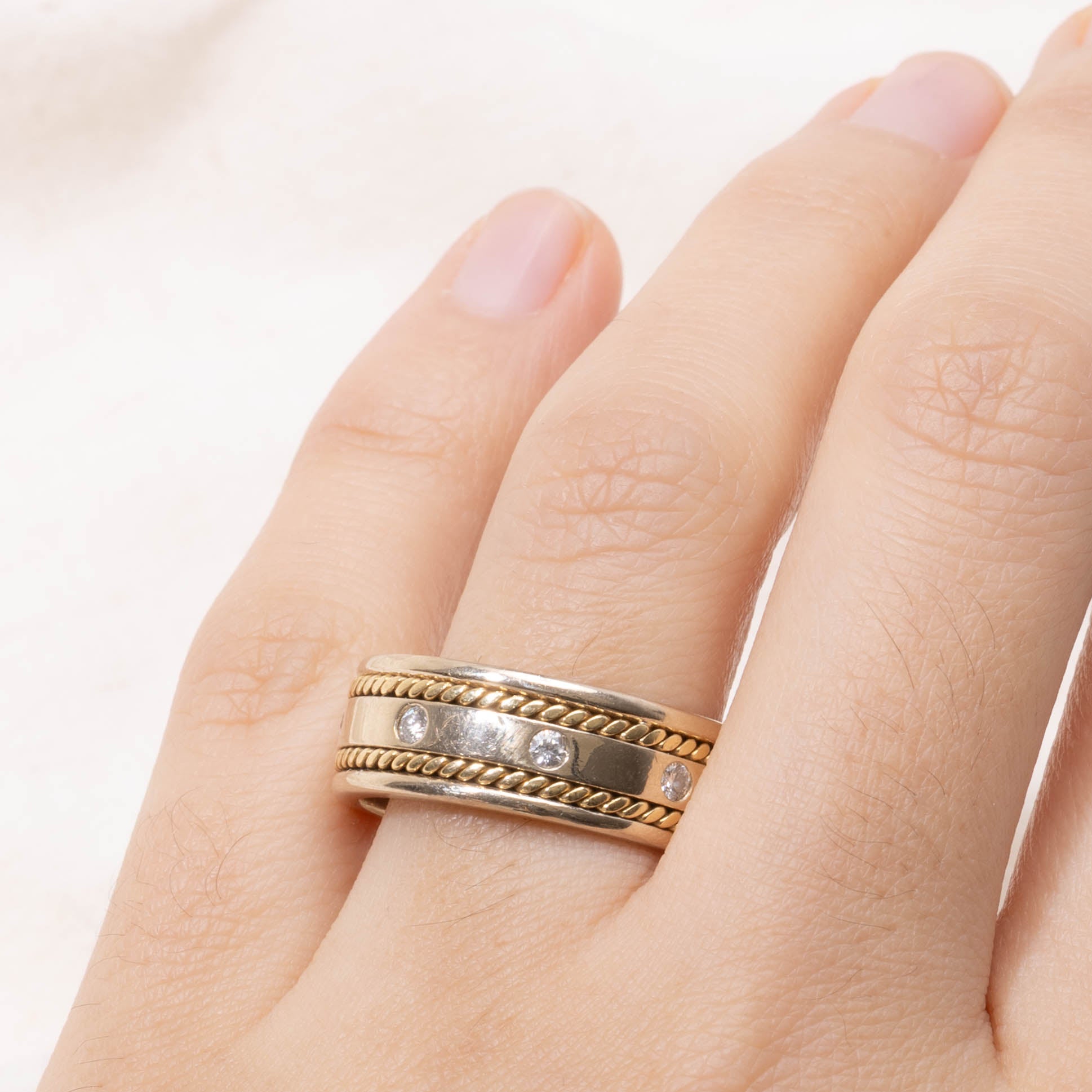 18k Diamond Rope Detail Band | 0.20ctw | 8.25mm | SZ 9.75