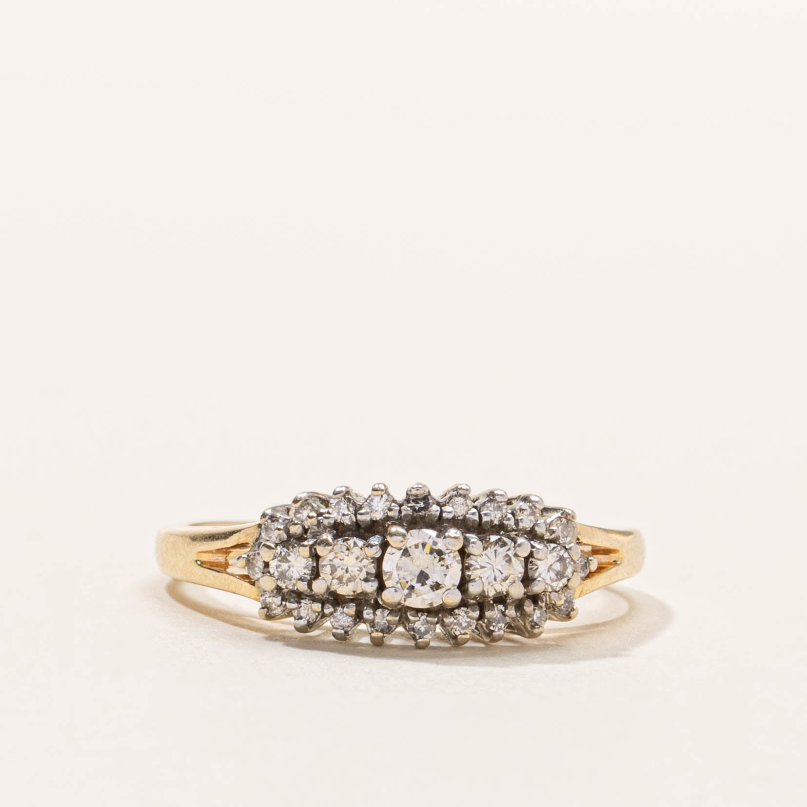14k Graduated Diamond Cluster Ring | 0.40ctw | SZ 8.75