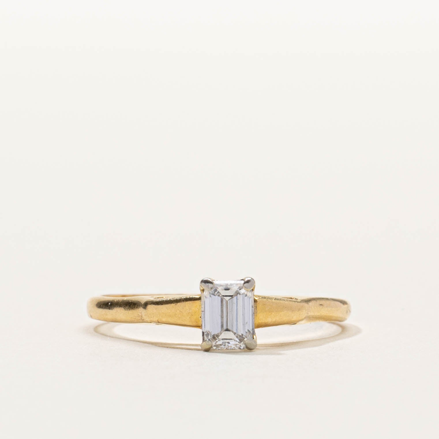 18k Solitaire Emerald Cut Diamond Ring | 0.40ct VVS2 H/I  | SZ 7.25