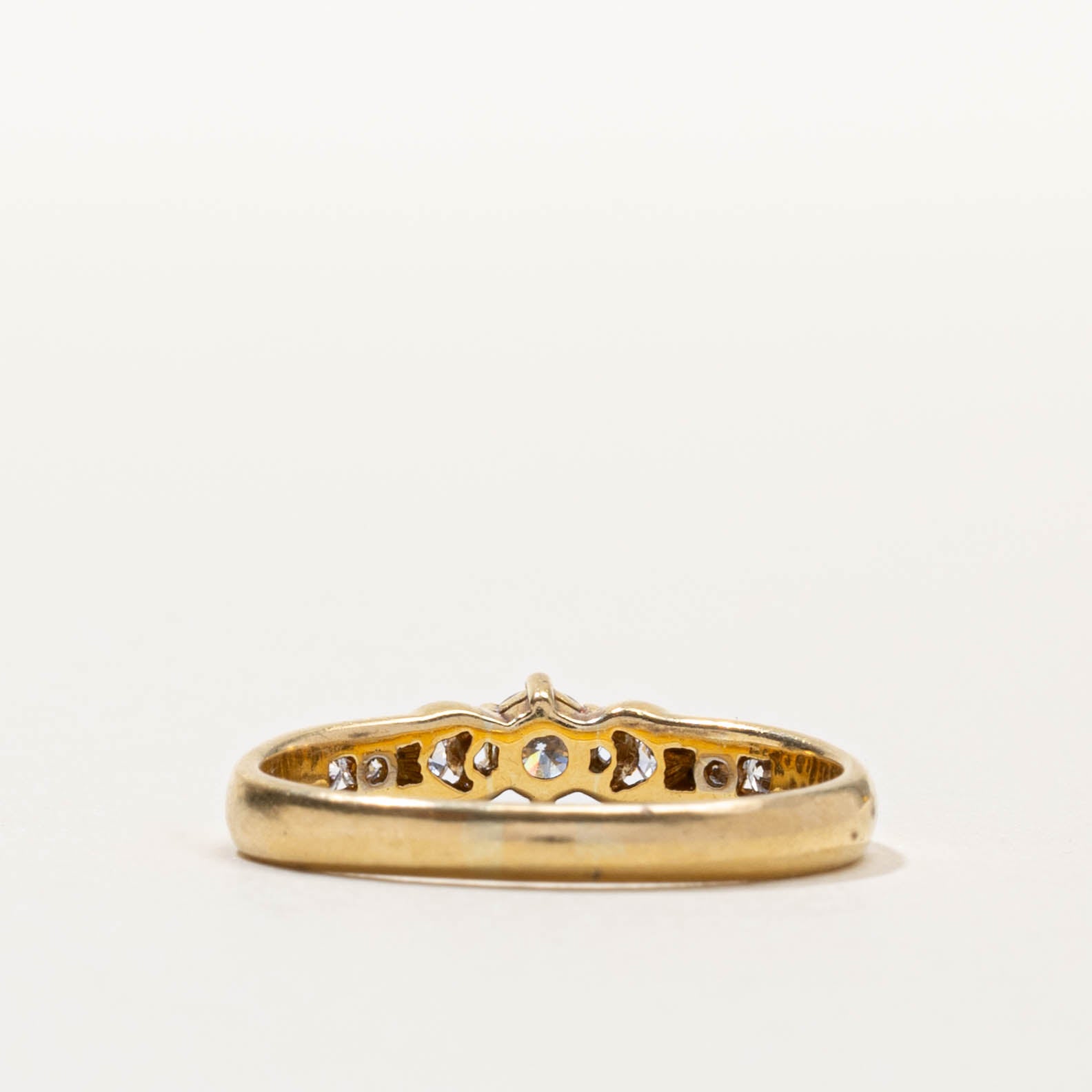 18k Diamond Heart Accented Ring | 0.31ctw | SZ 8.75