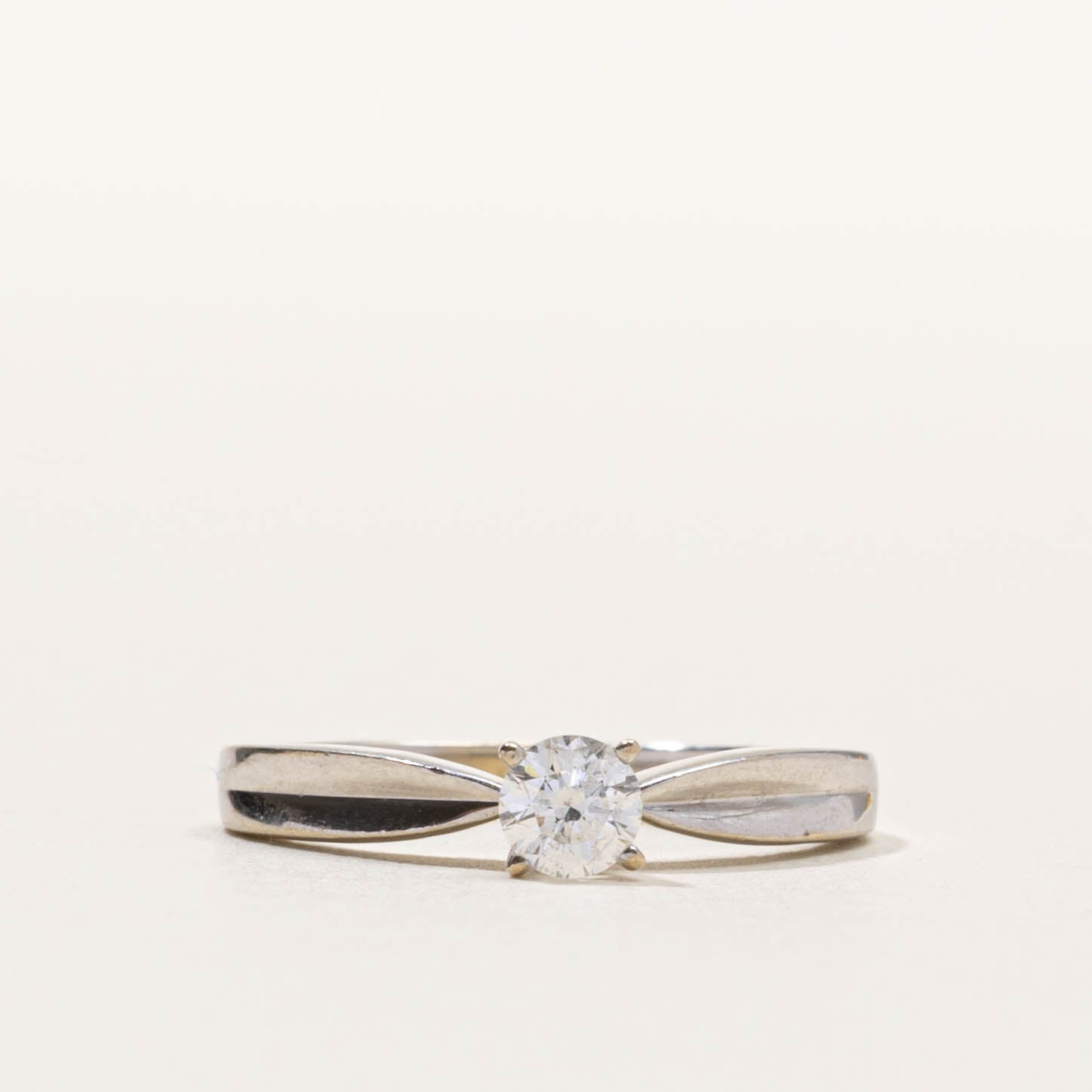 18k Solitaire Diamond Reverse Tapered Ring | 0.26ct | SZ 6