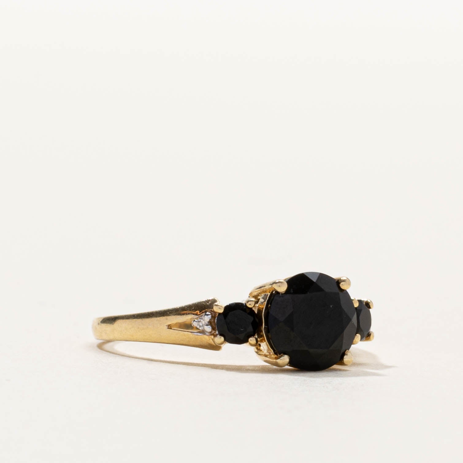 10k Three Stone Onyx Ring | SZ 7.25