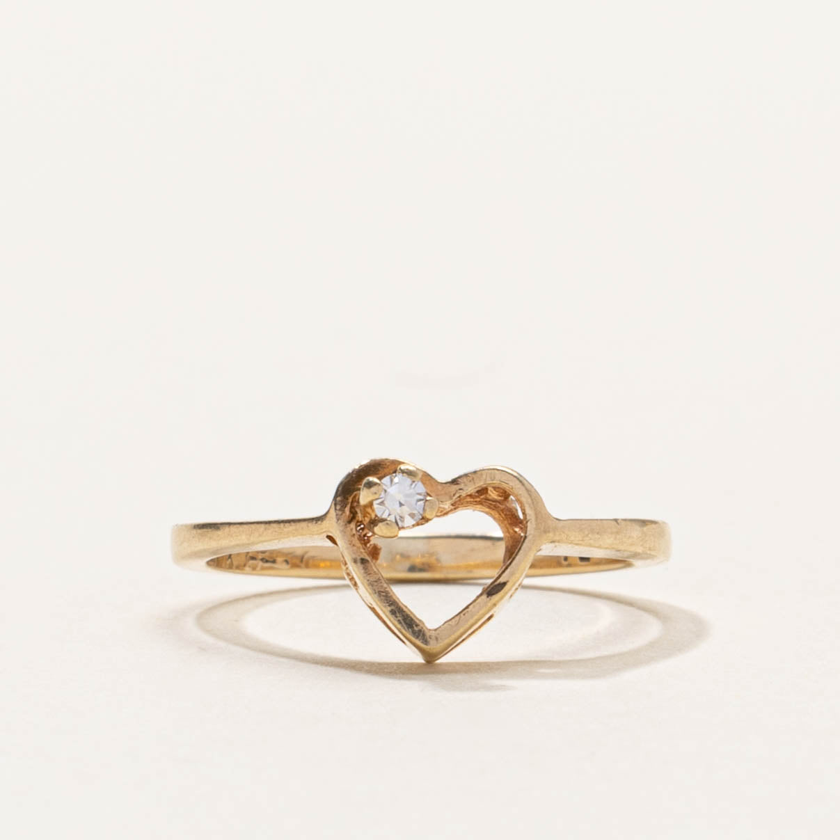 10k Diamond Heart  Ring | SZ 3