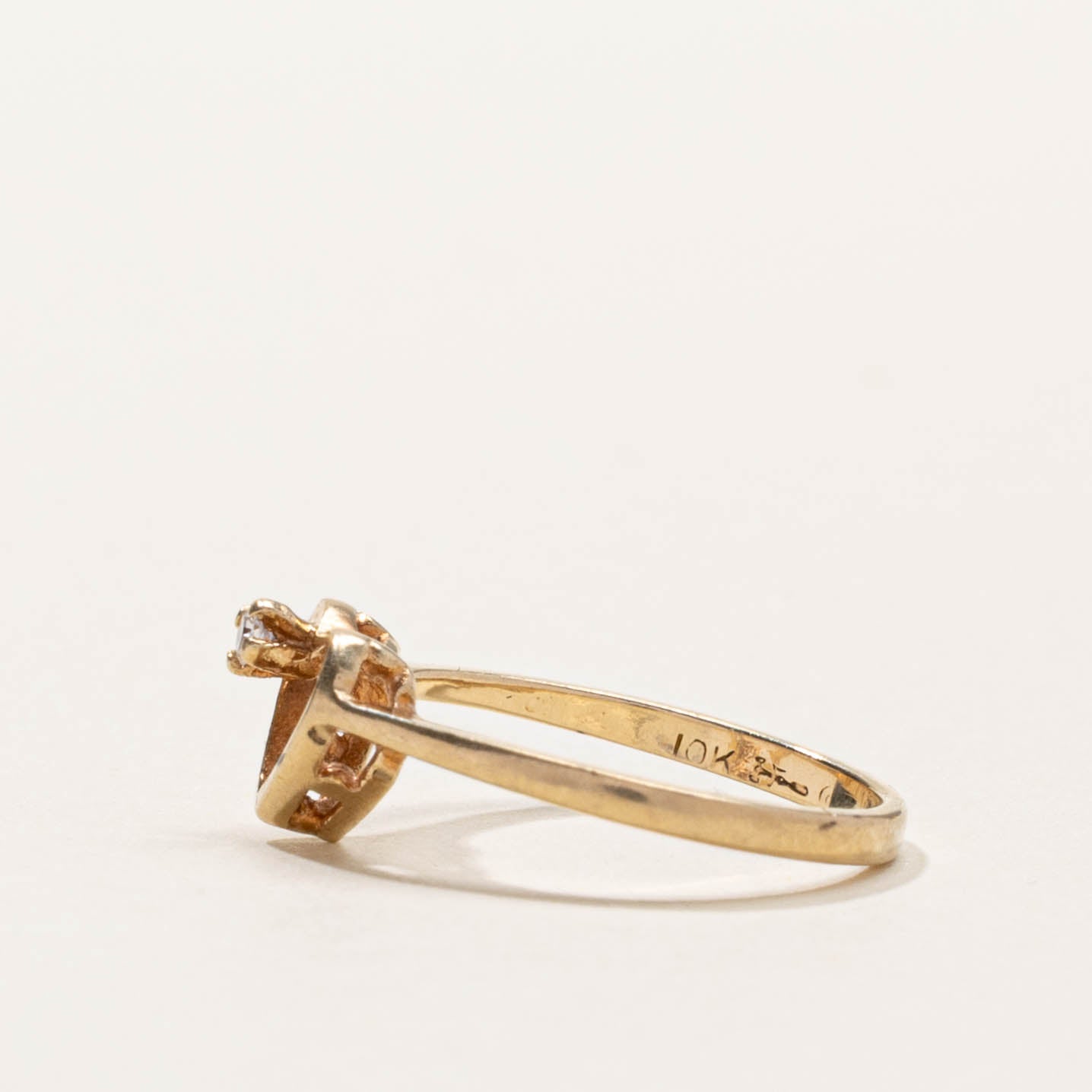 10k Diamond Heart  Ring | SZ 3