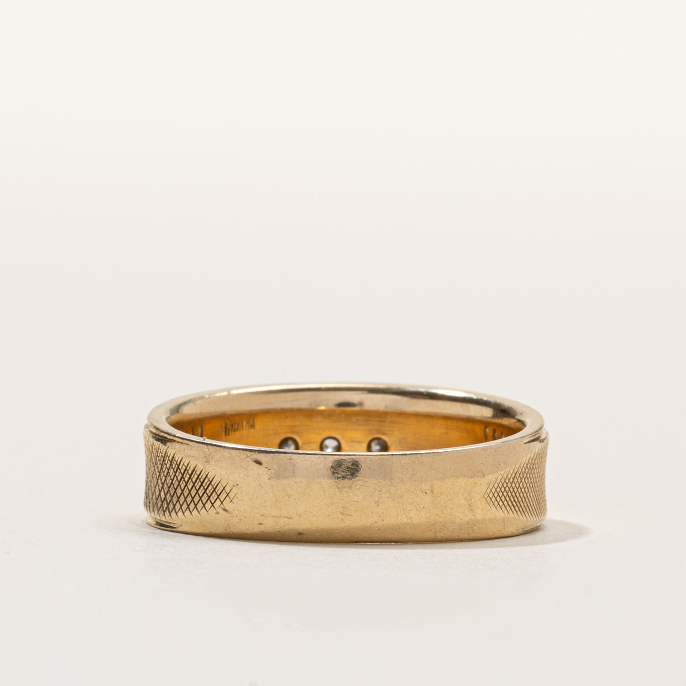 10k Diamond Accent Cross Hatch Textured Band | SZ 10