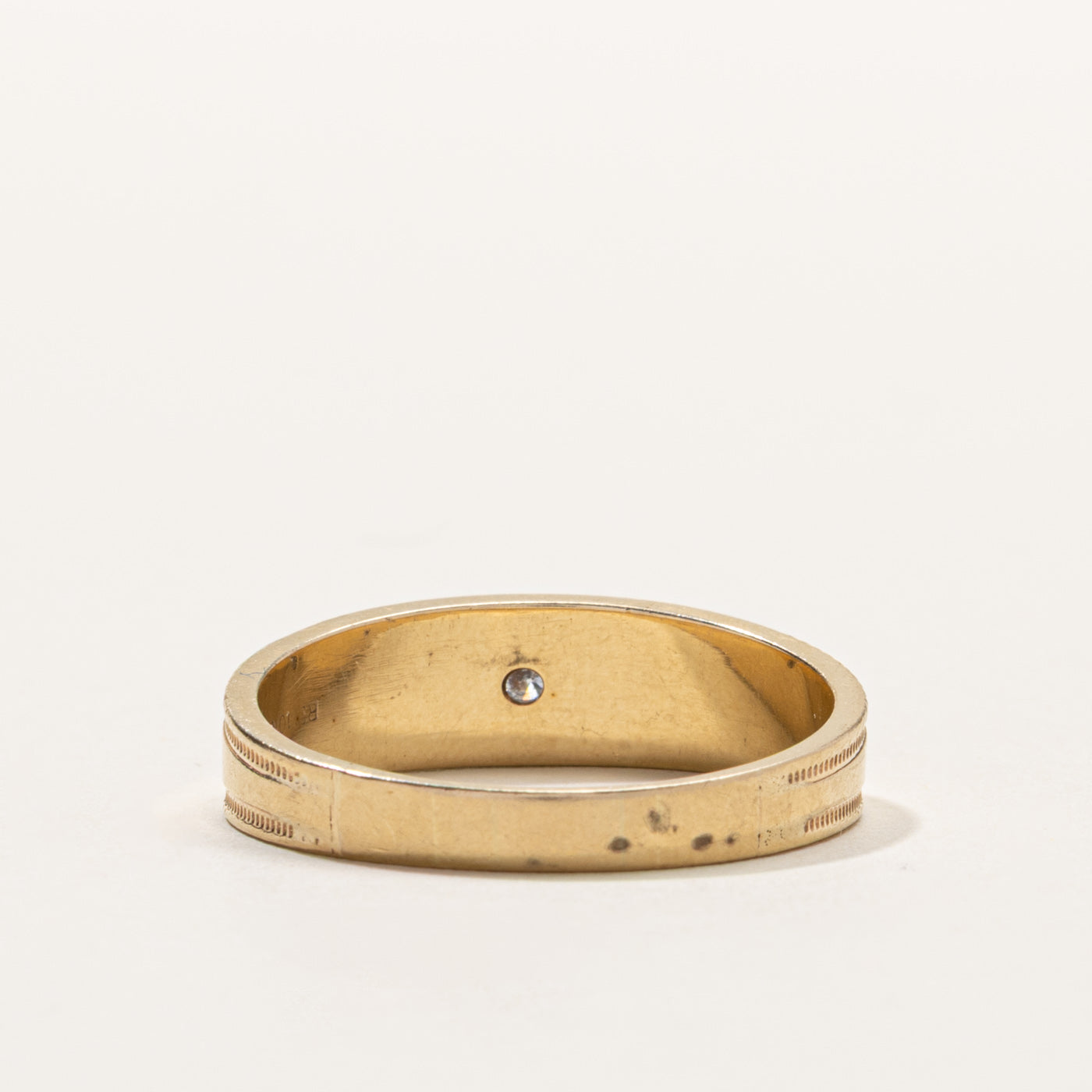 10k Single Diamond Milgrain Band | SZ 12.5