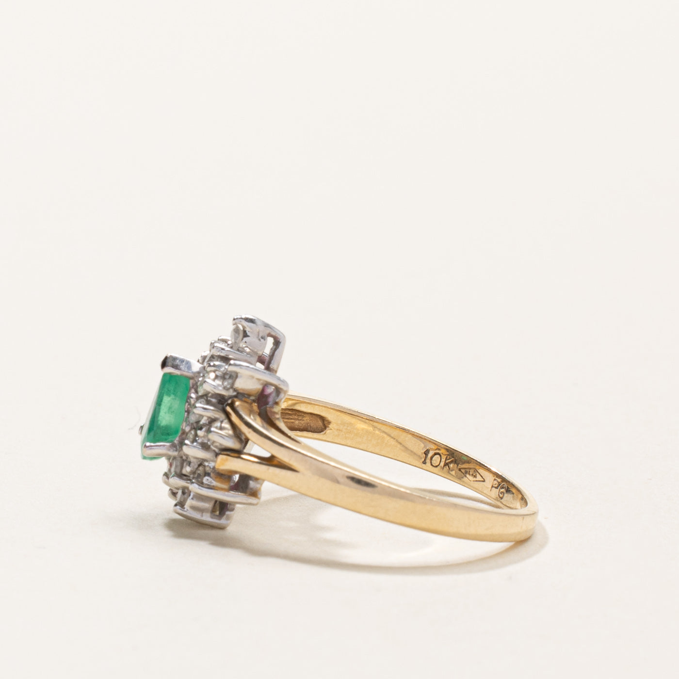10k Emerald & Diamond Petal Halo Ring | SZ 6
