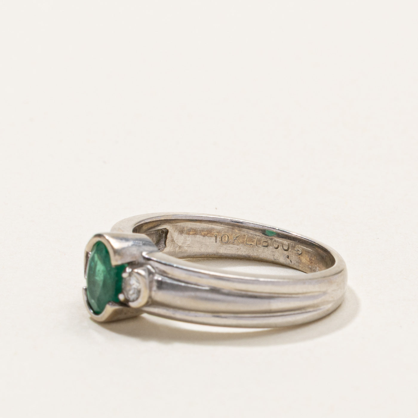 10k Semi Bezel Set Emerald & Diamond Grooved Ring | SZ 6