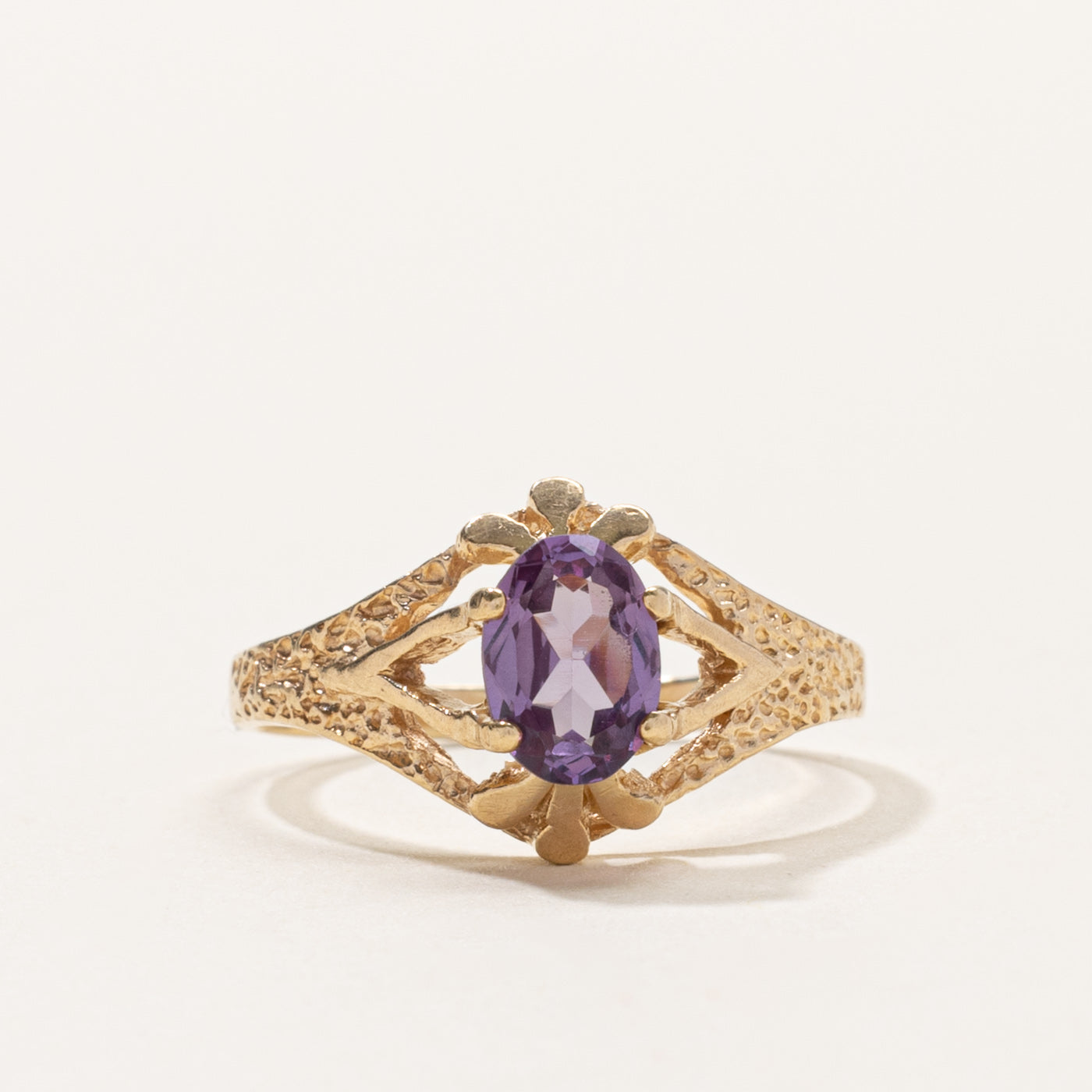 10k Synthetic Sapphire Tapered Textured Ring | SZ 7.25