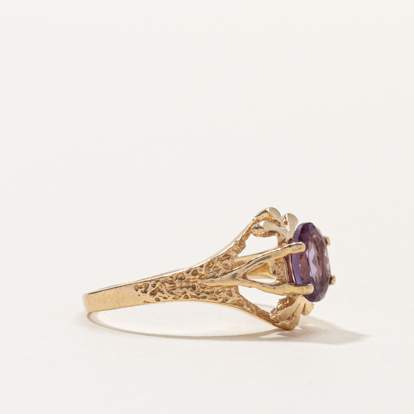 10k Synthetic Sapphire Tapered Textured Ring | SZ 7.25