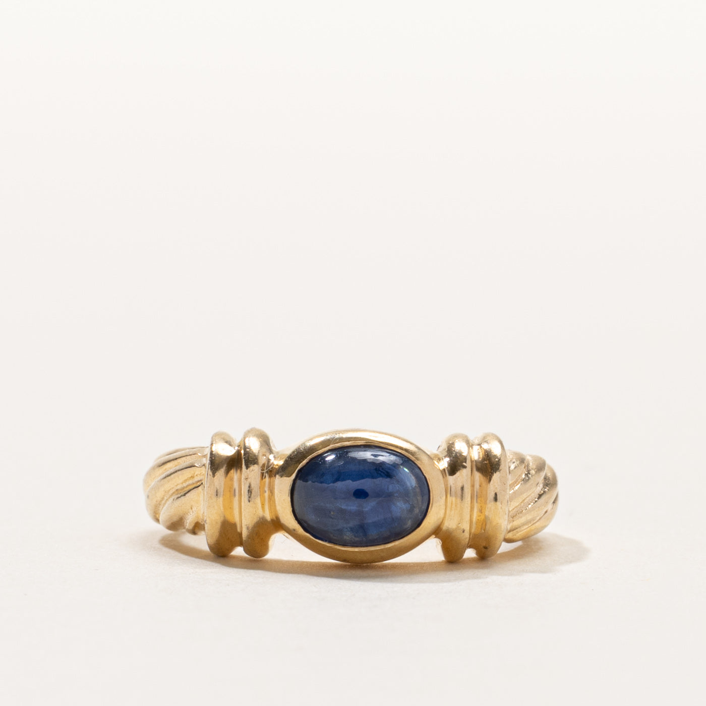 14k East West Bezel Set Sapphire Grooved Ring | SZ 6.5