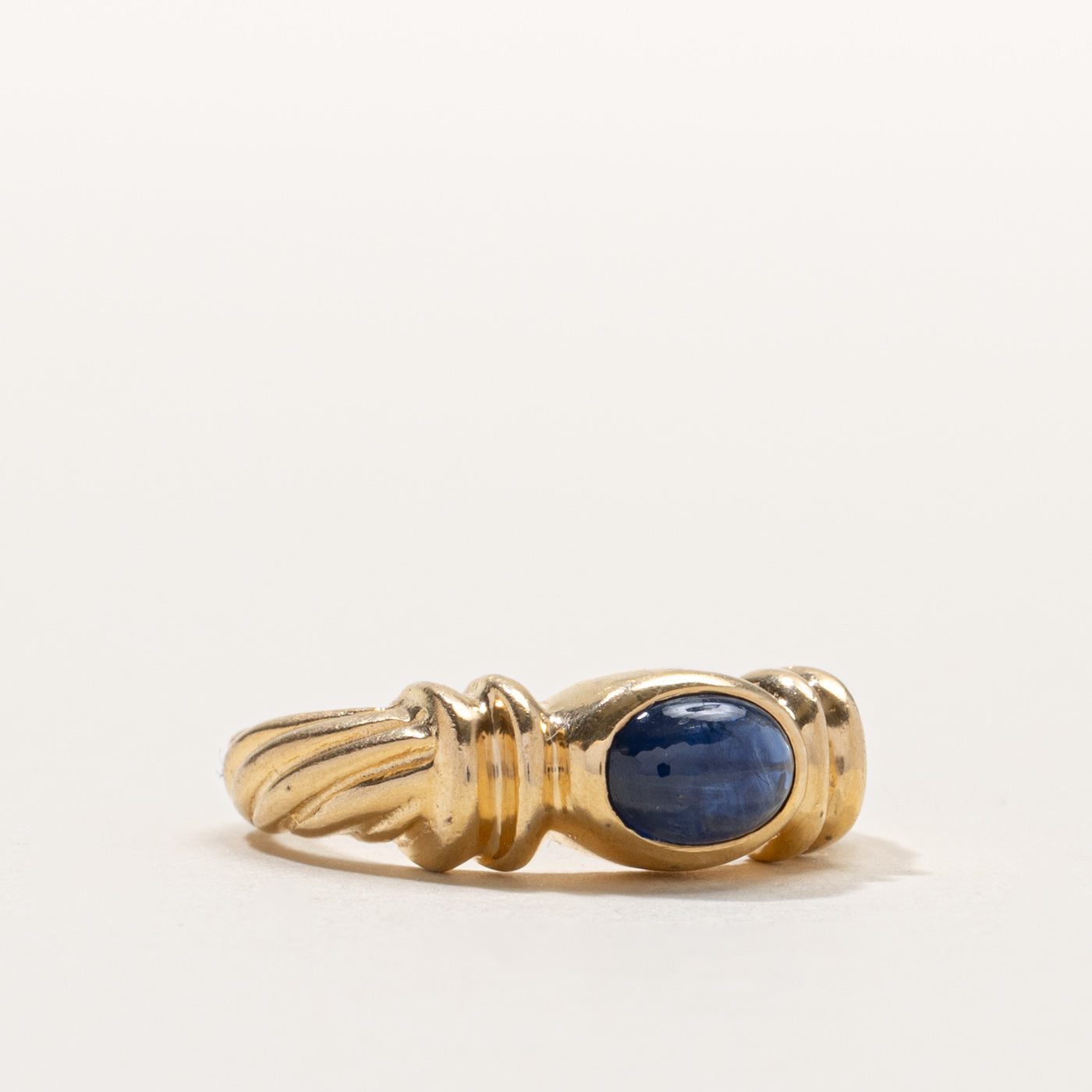 14k East West Bezel Set Sapphire Grooved Ring | SZ 6.5