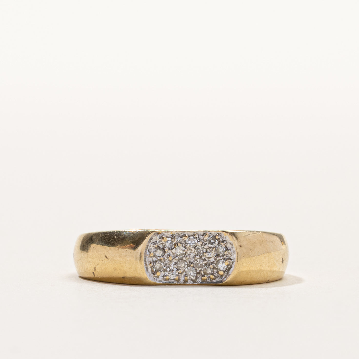 14k Concave Diamond Oval Cluster Band | SZ 7.75