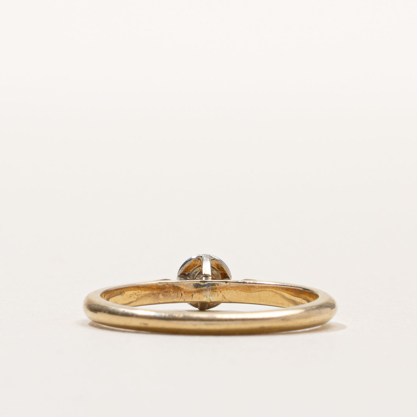 14k Illusion Set Diamond Petite Ring | SZ 6.25