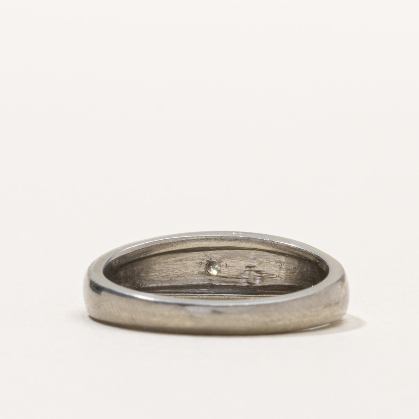 14k White Gold Star Set Diamond Band | SZ 5.75