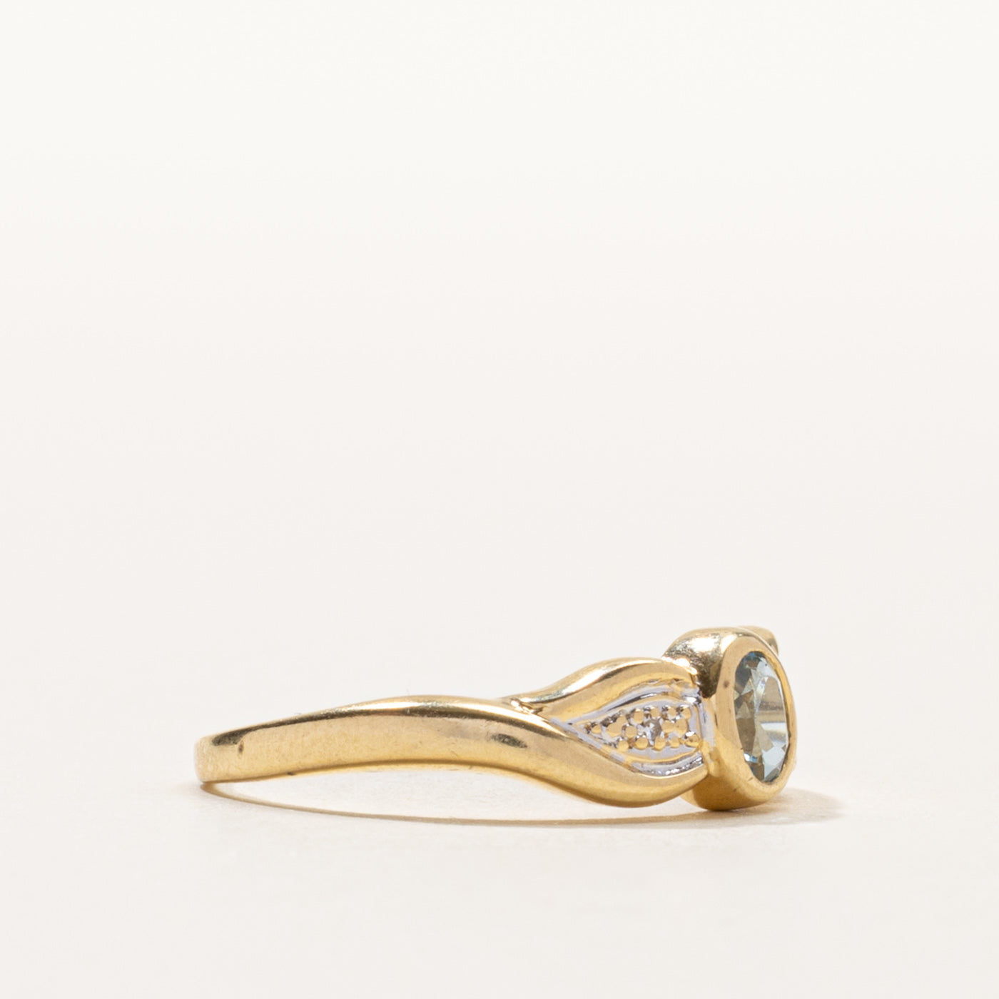 18k Bezel Set Aquamarine & Diamond Ring | SZ 6.75