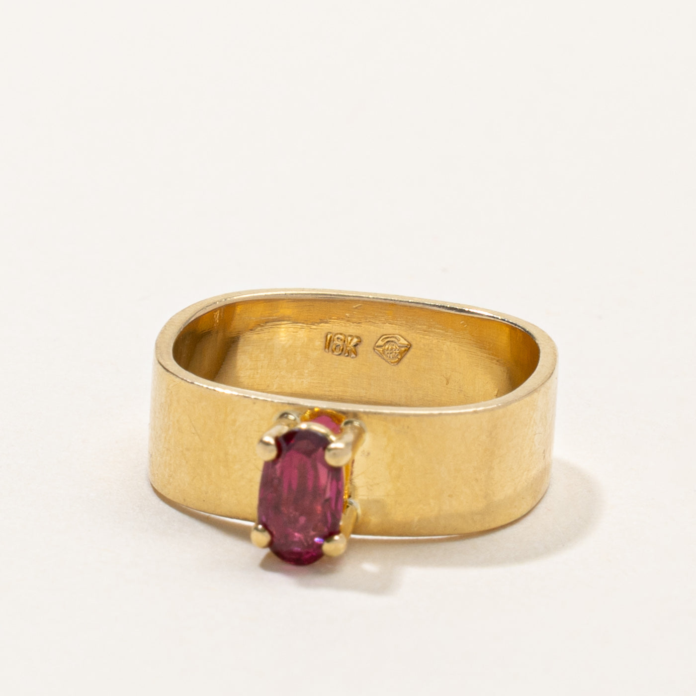 18k Oval Cut Ruby Soft Square Band | 6.05mm | SZ 6