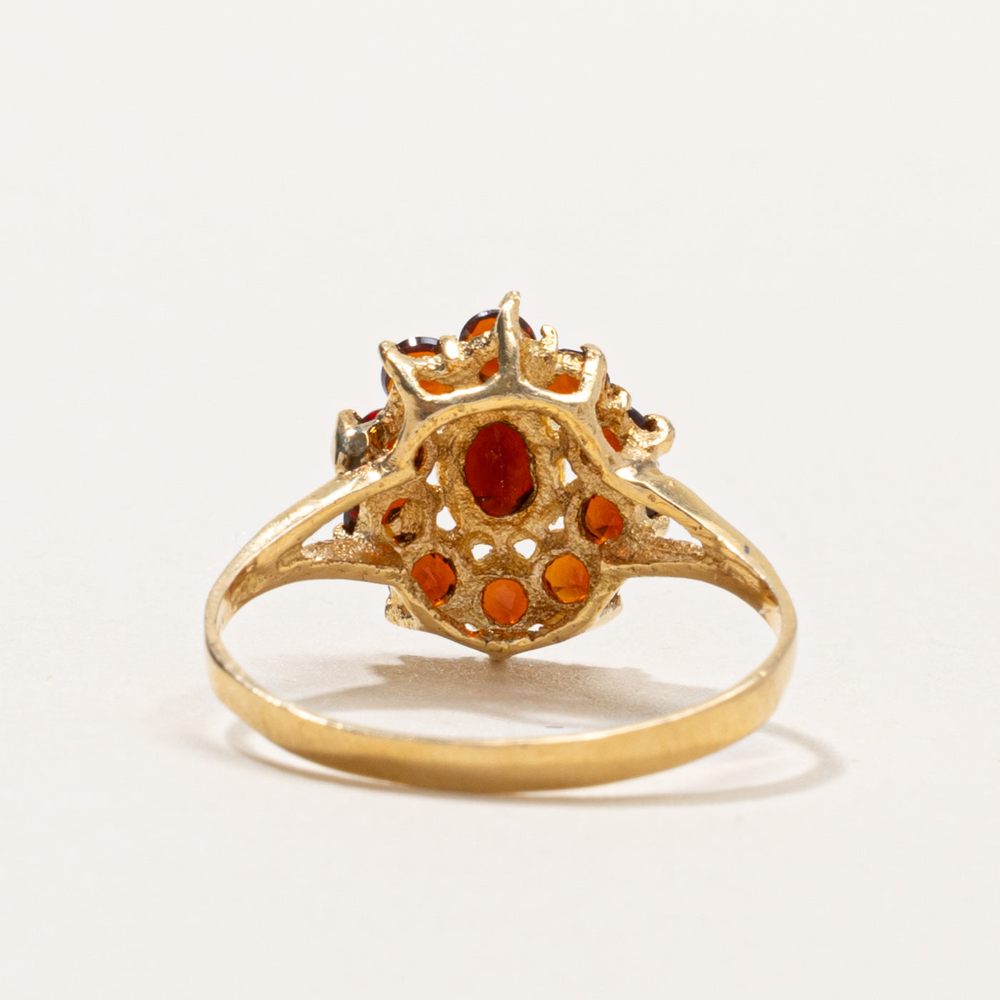 Oval Cut Garnet Petal Halo Ring | SZ 6.75