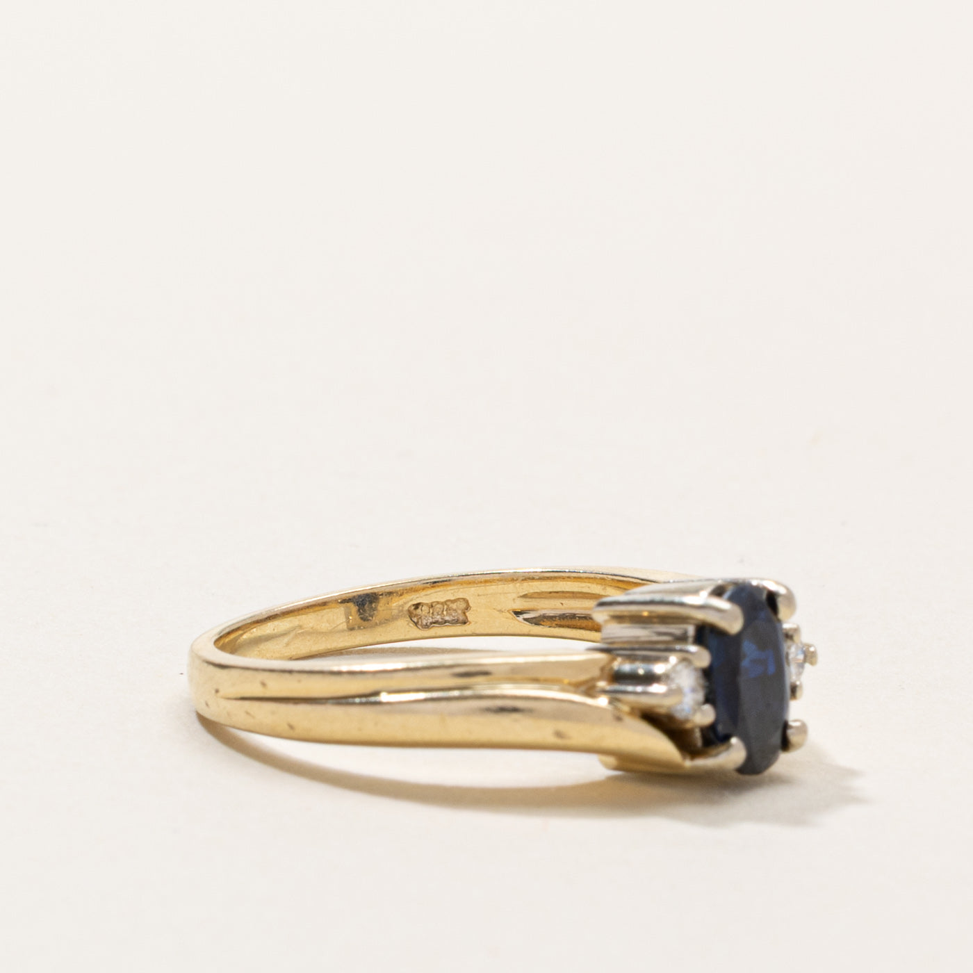 14k Sapphire & Diamond Grooved Ring | SZ 6
