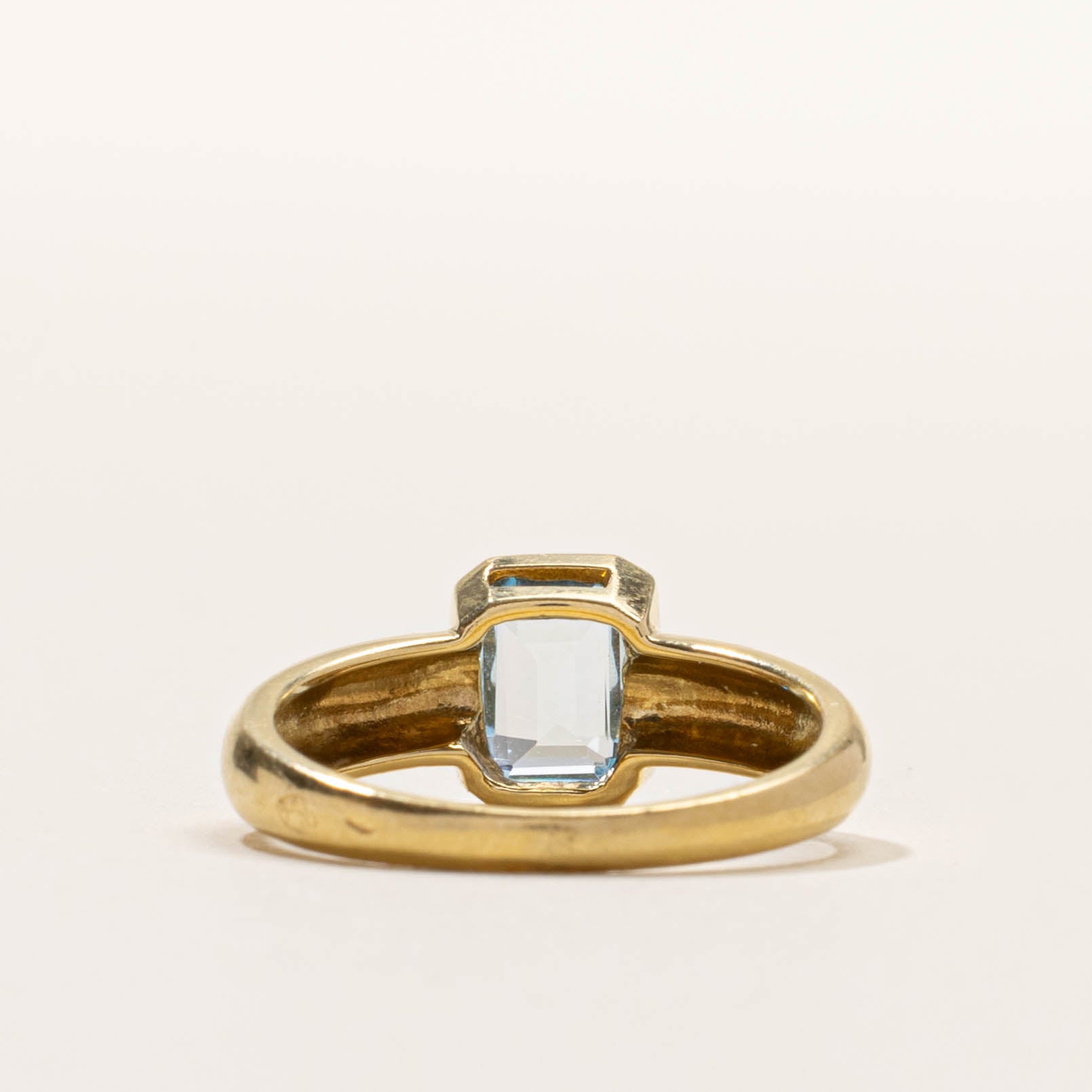 1993 French 18k Aquamarine Ring | 0.80ct | SZ 6.5
