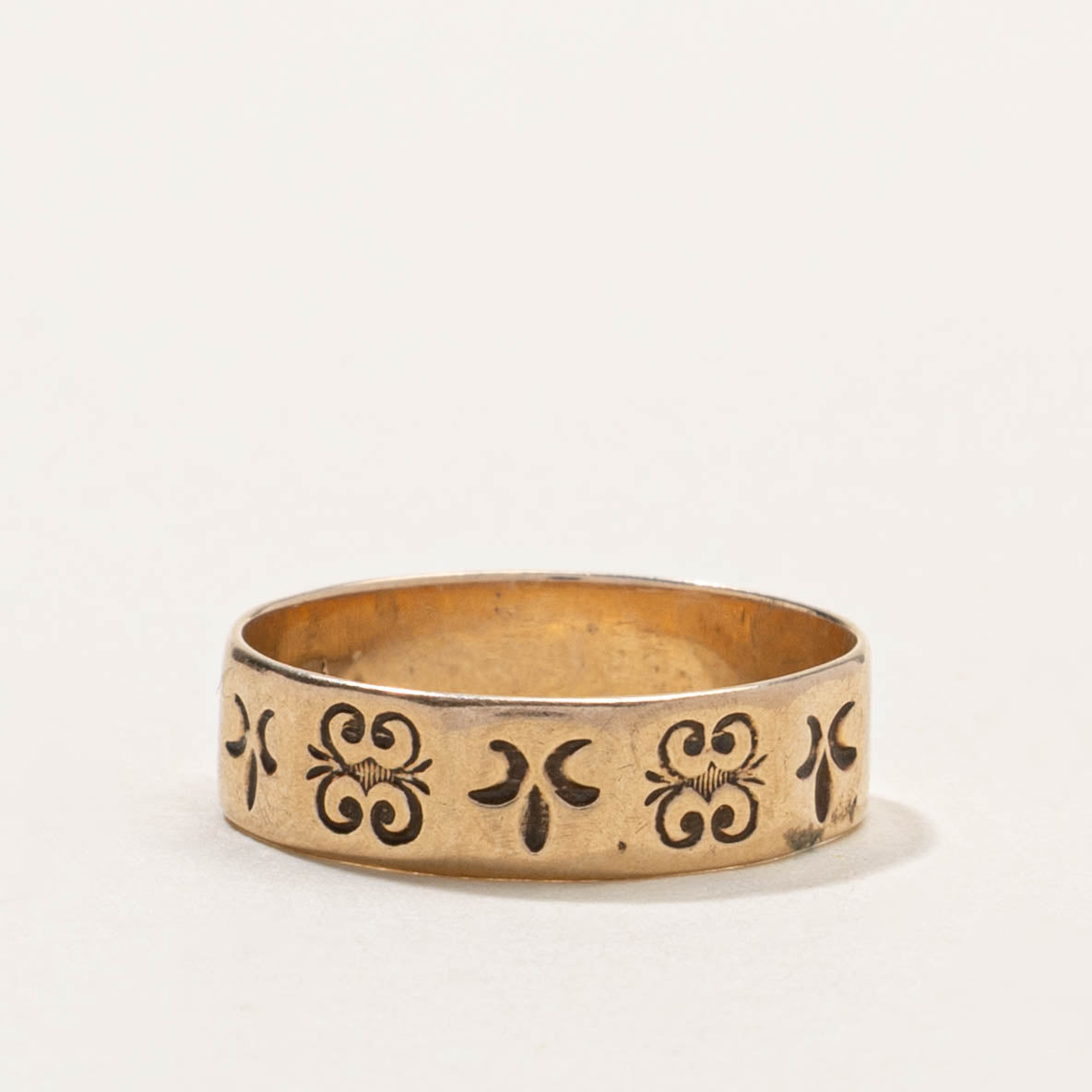 10k Yellow Gold Engraved Band | 4.65mm | SZ 4.5