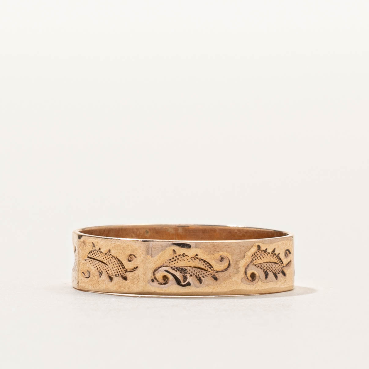 Antique Leaf Engraved Band | 4.20mm | SZ 5