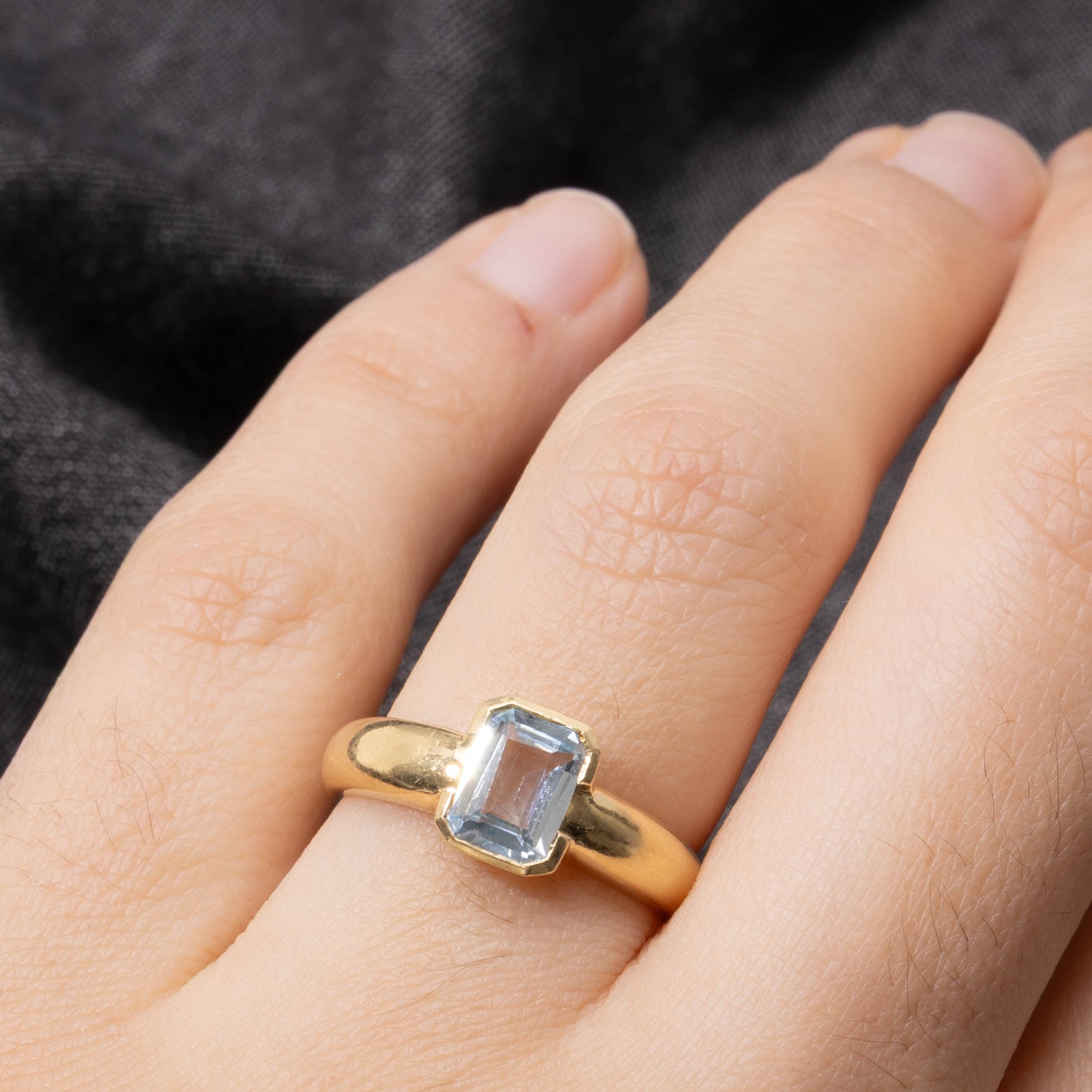 1993 French 18k Aquamarine Ring | 0.80ct | SZ 6.5