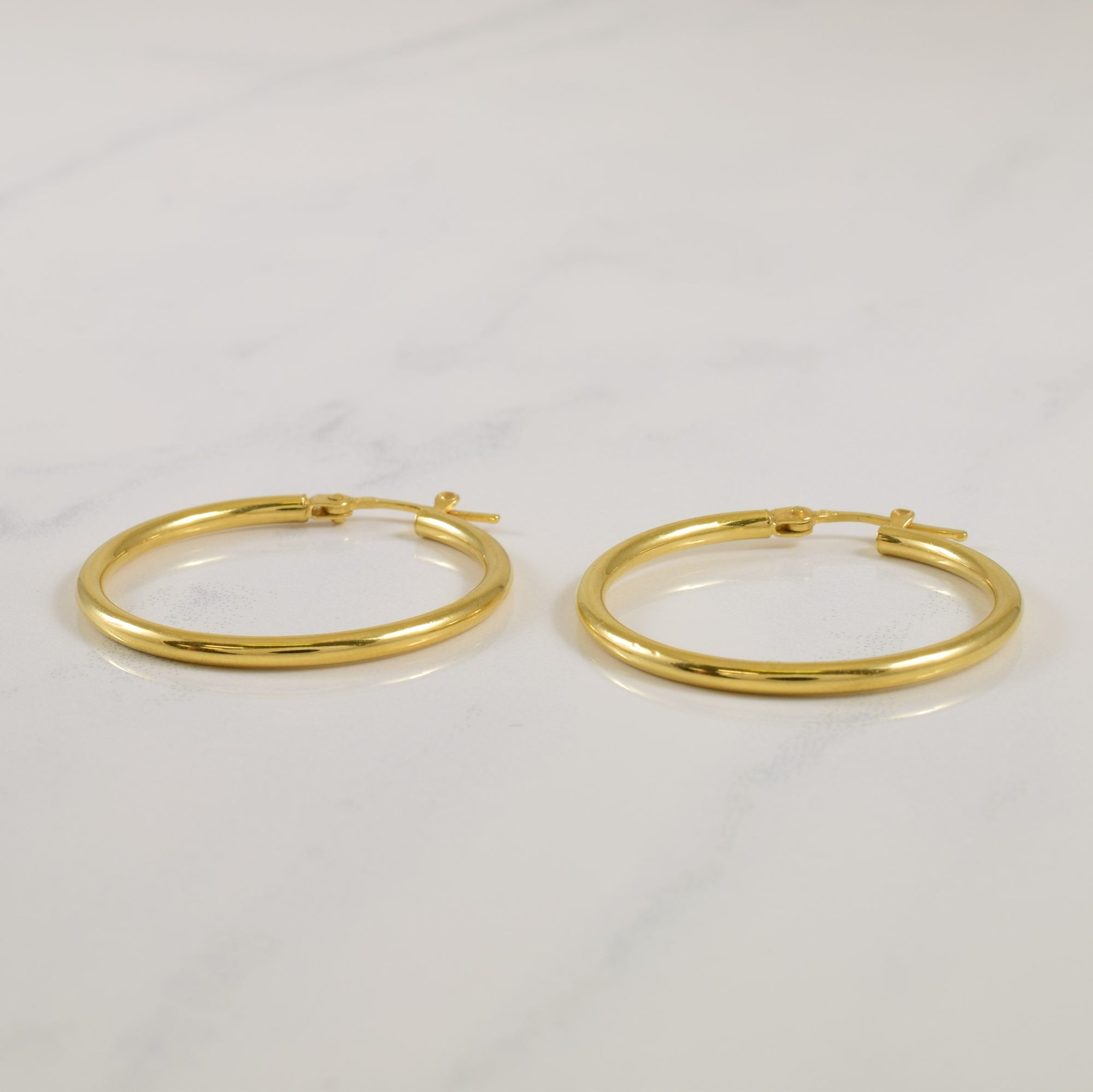 18k Yellow Gold Hoop Earrings |