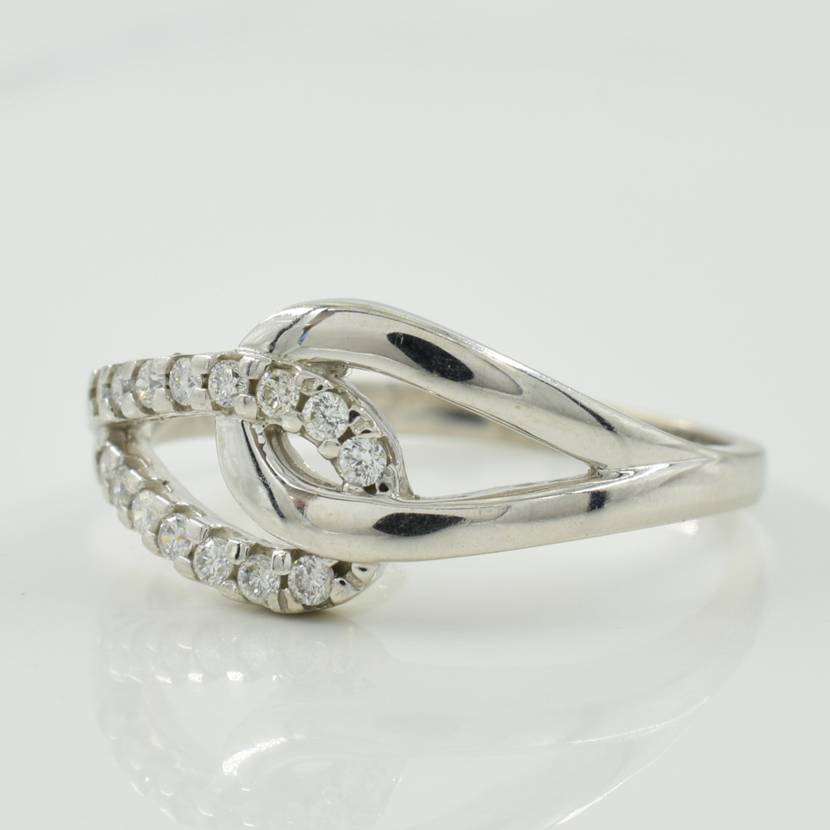 Diamond Loop Ring | 0.12ctw | SZ 5.5 |