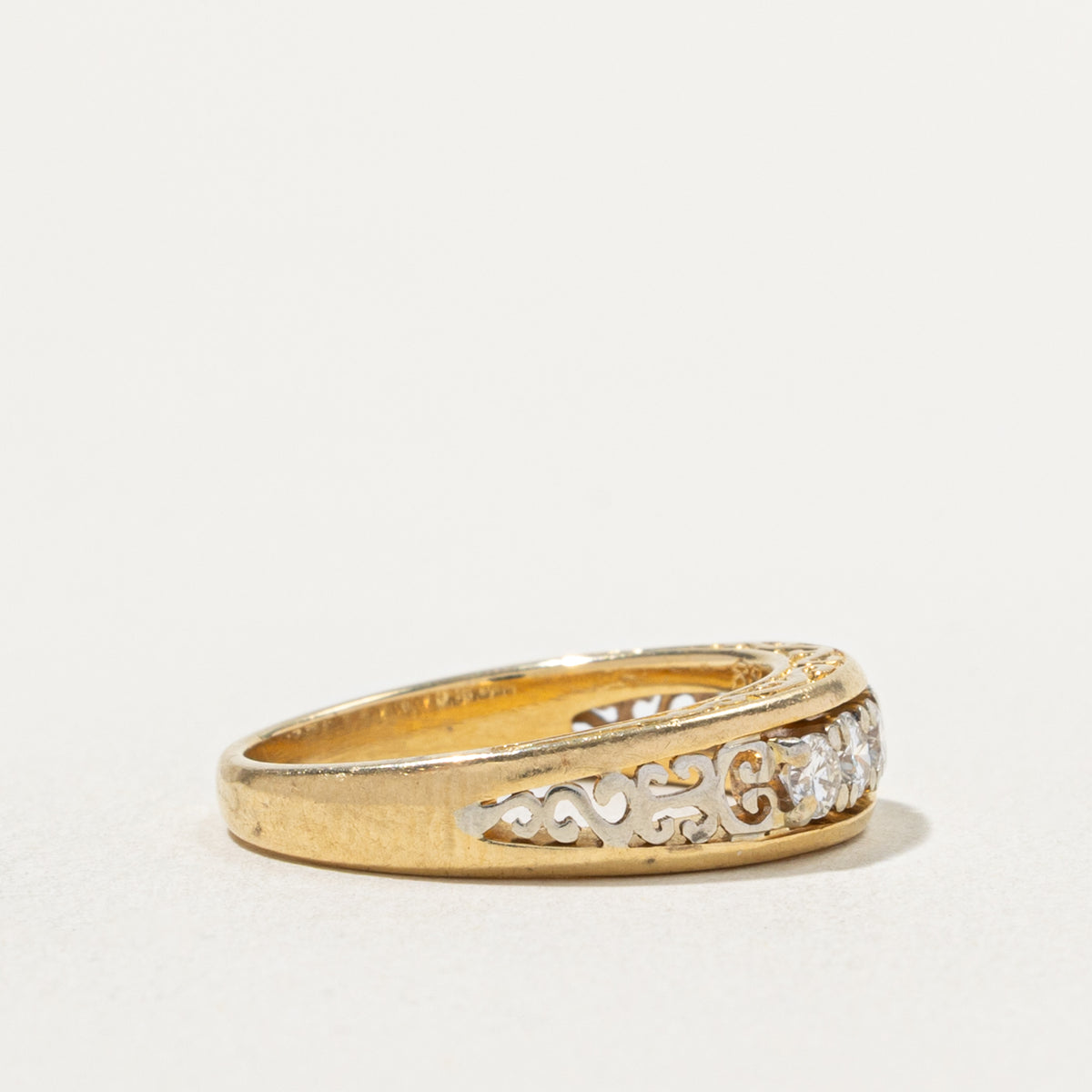18k Five Stone Diamond Scrollwork Band | 0.36ctw | 5.46mm | SZ 6.5