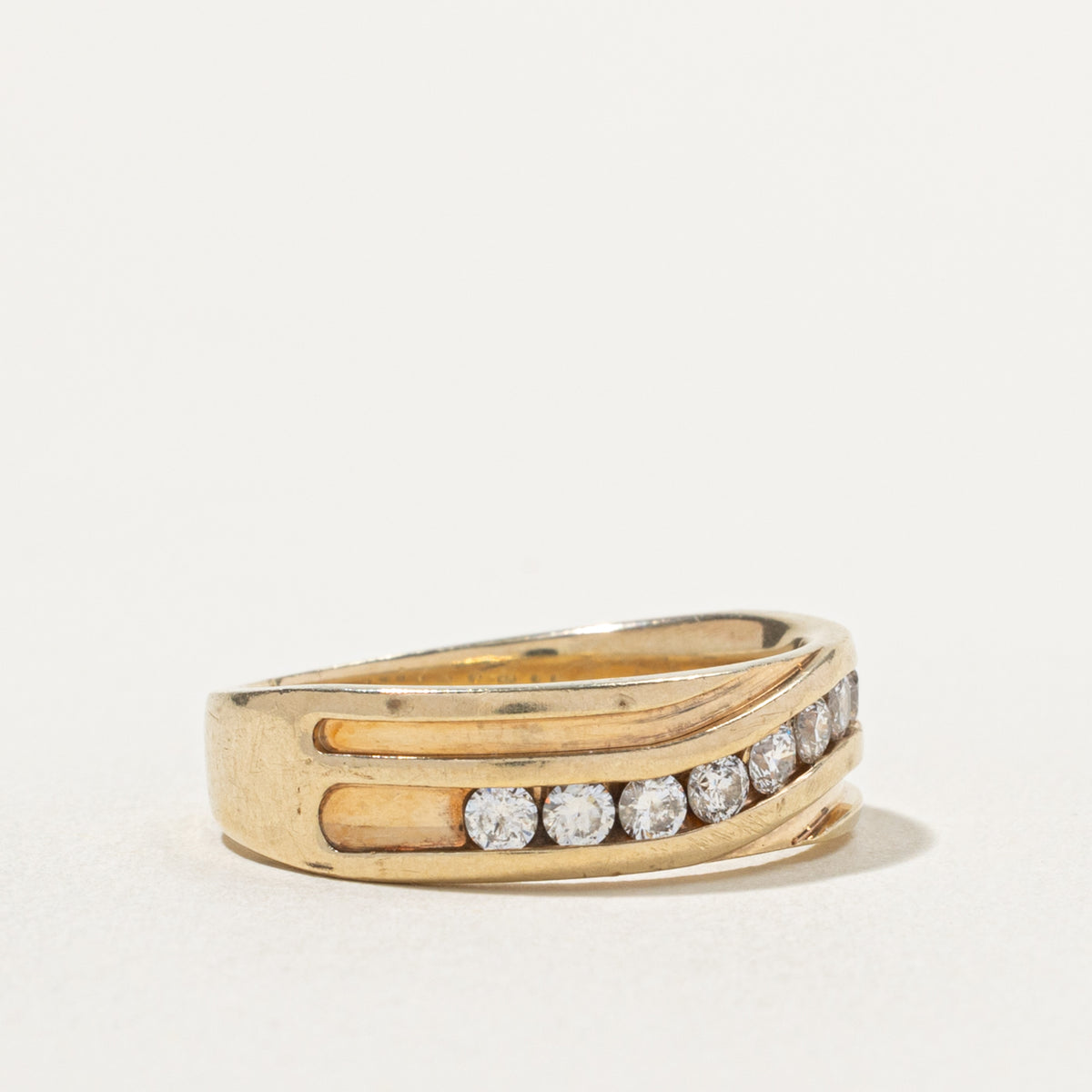 10k Channel Set Diagonal Diamond Grooved Band | 0.45ctw | 6.64mm | SZ 9.25