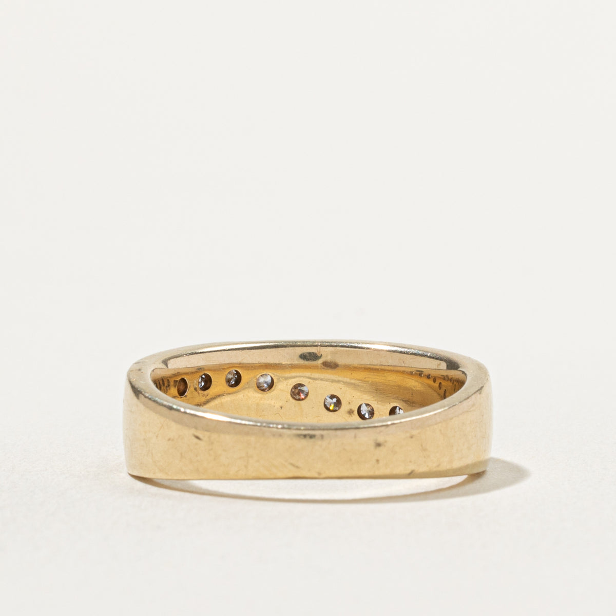 10k Channel Set Diagonal Diamond Grooved Band | 0.45ctw | 6.64mm | SZ 9.25