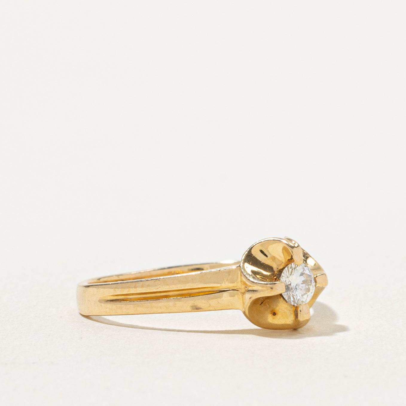 18k Belcher Set Solitaire Diamond Ring | 0.12ct | SZ 5.25