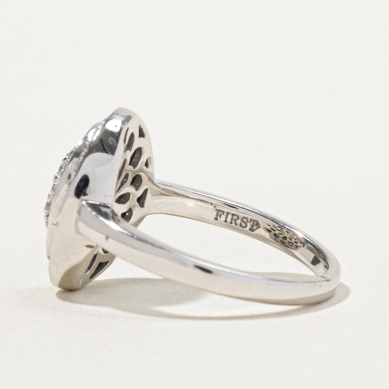 10k Mixed Cut Diamond Oval Cluster Halo Ring | 0.78ctw | SZ 7