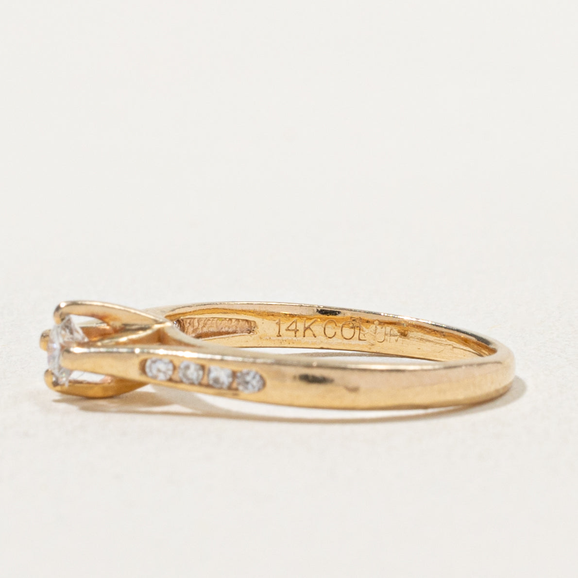 14k Diamond Channel Set Accented Ring | 0.17ctw | SZ 3.75