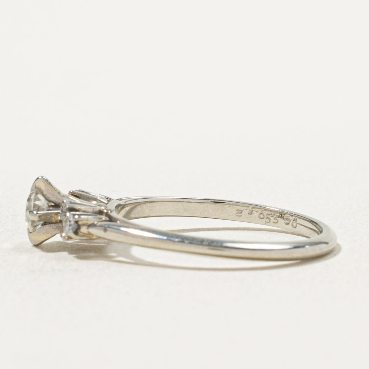18k White Gold Diamond Cluster Accented Ring | 0.29ctw | SZ 6