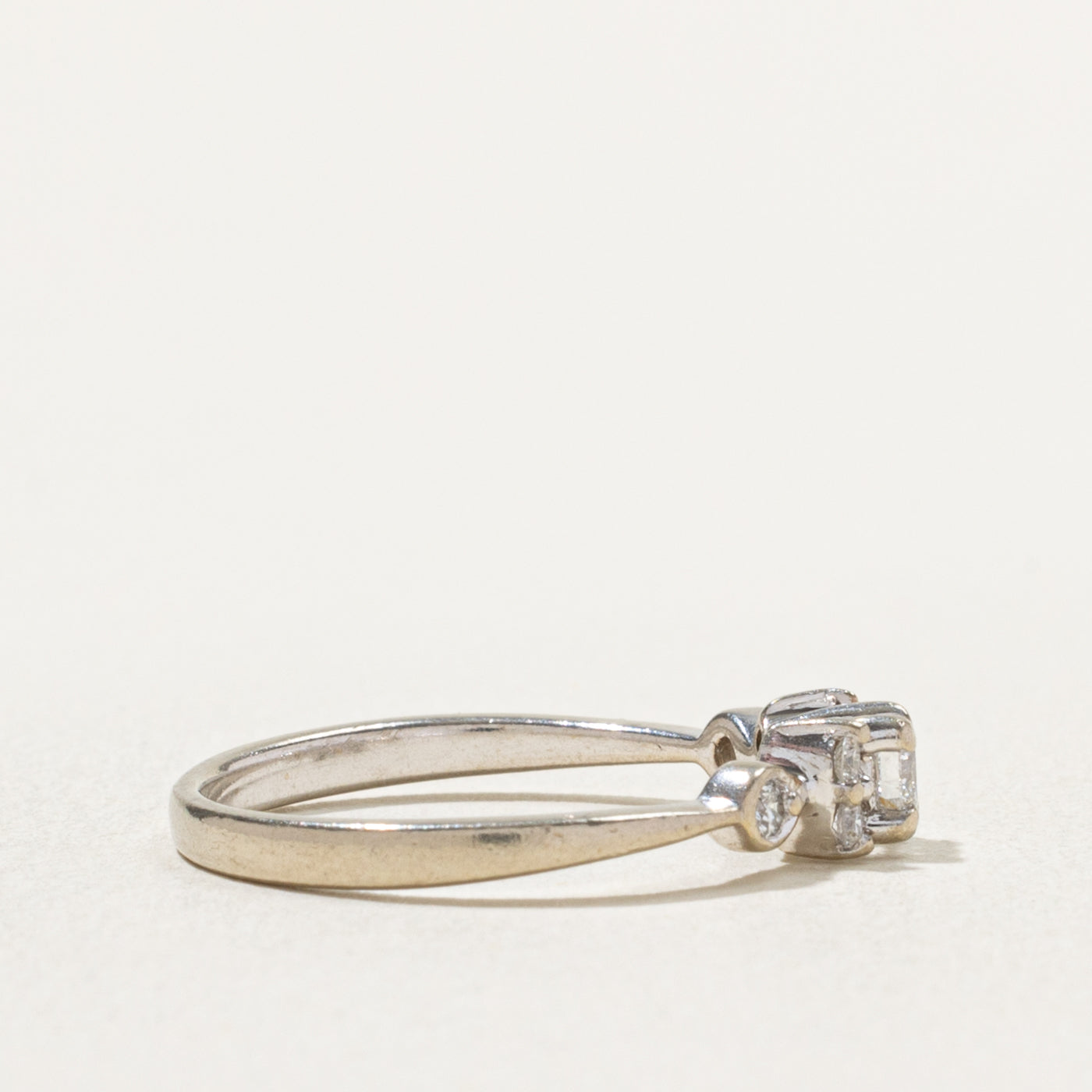 14k White Gold Diamond Cluster Accented Ring | 0.25ctw | SZ 6.5