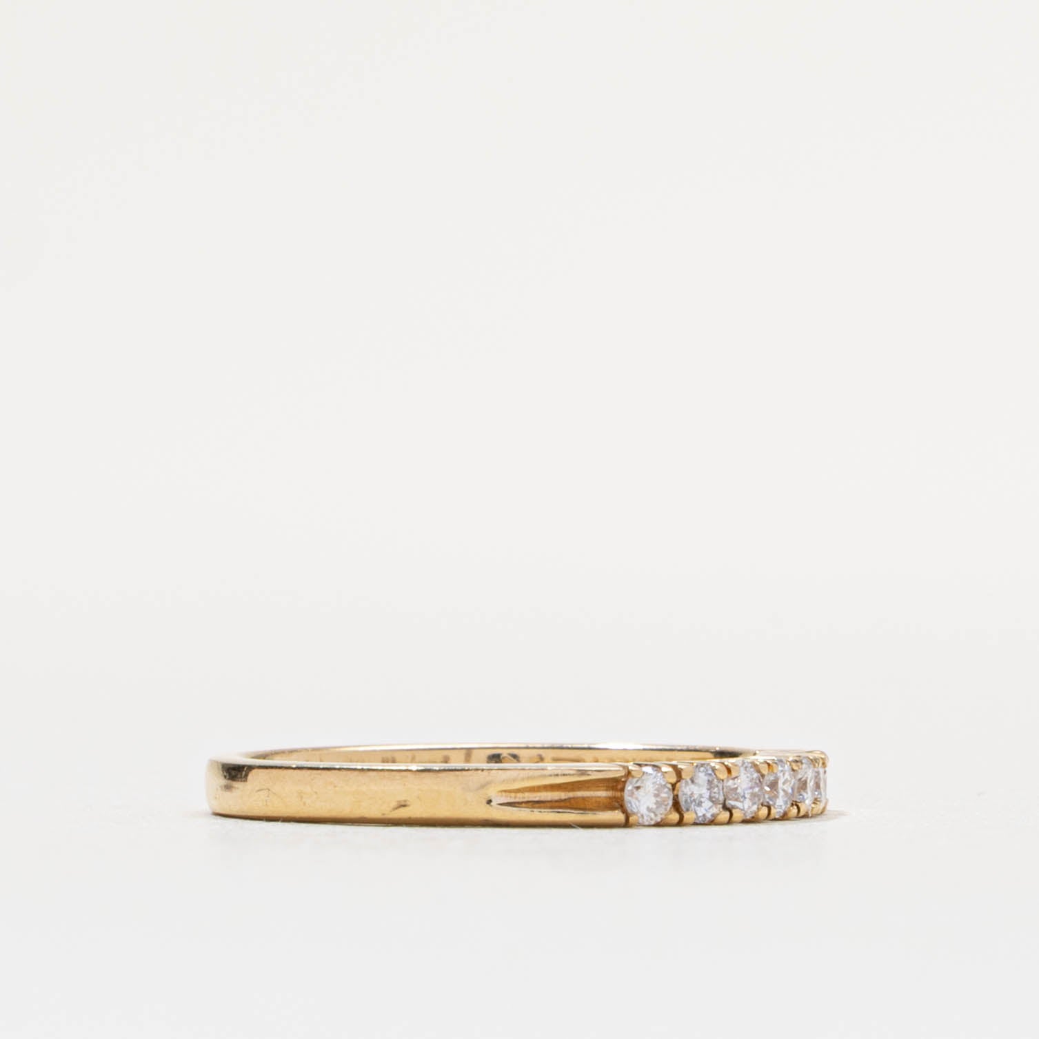 18k Diamond Accent Plain Band | 0.19ctw | SZ 6