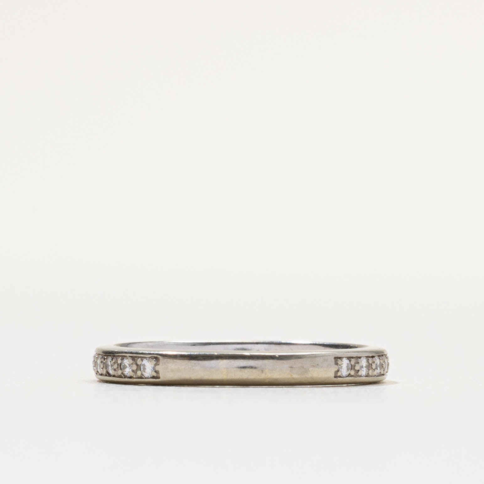 19k Semi-Eternity Diamond Band | 0.25ctw | 2.45mm | SZ 6.5