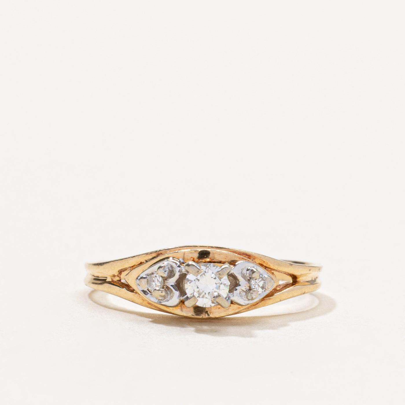 14k Illusion Set Diamond Heart Ring | 0.12ctw | SZ 4