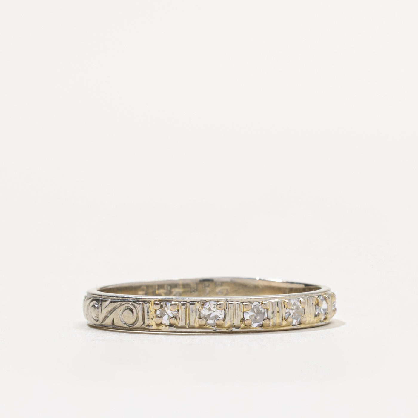 18k Semi-Eternity Diamond Engraved Band | 0.24ctw | 2.85mm | SZ 7.5