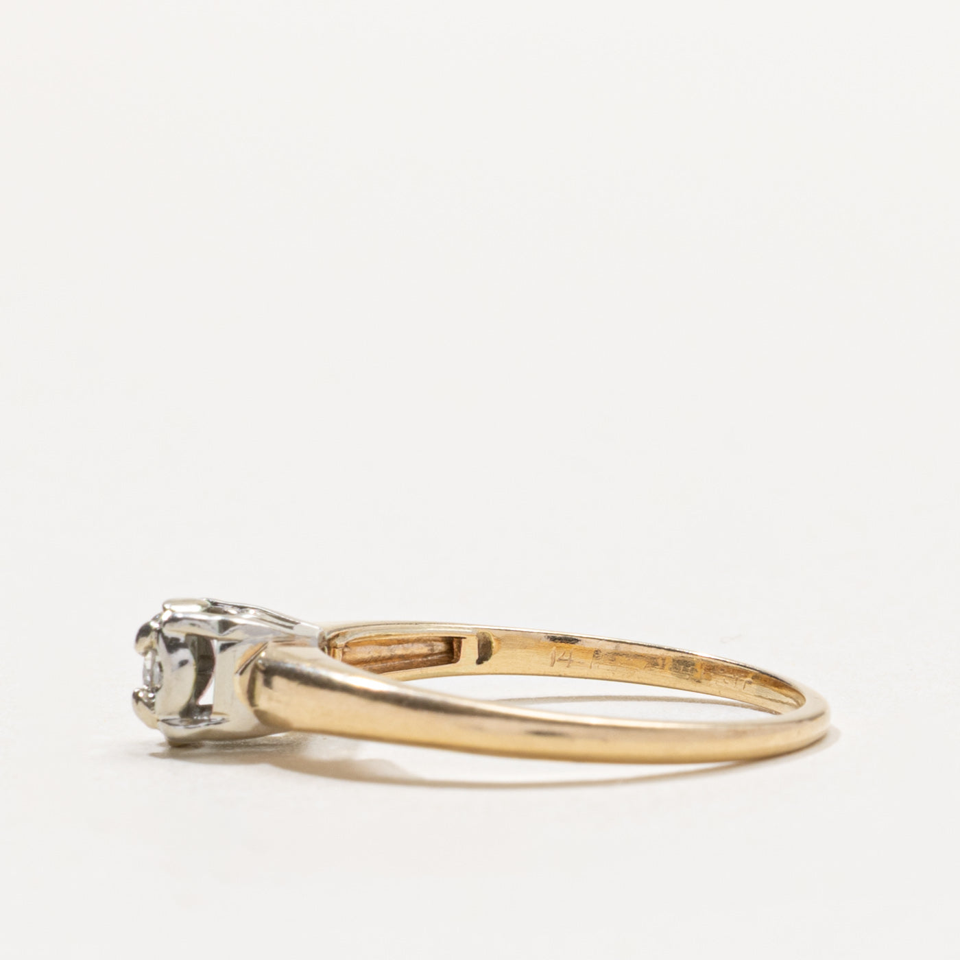 14k Diamond Illusion Cluster Ring | 0.14ctw | SZ 7.75