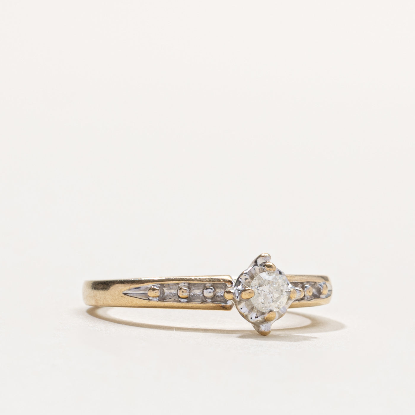10k Illusion Set Diamond Accented Ring | 0.15ctw | SZ 6.75