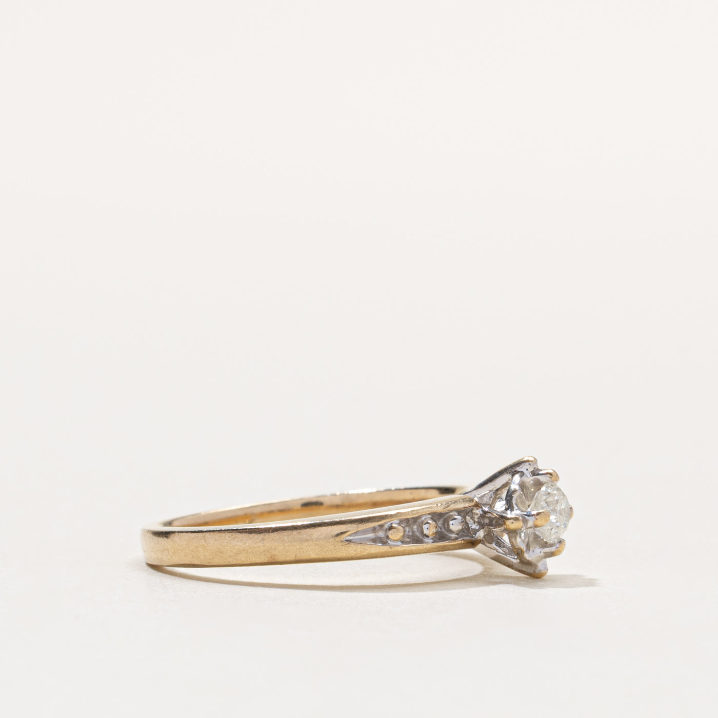 10k Illusion Set Diamond Accented Ring | 0.15ctw | SZ 6.75
