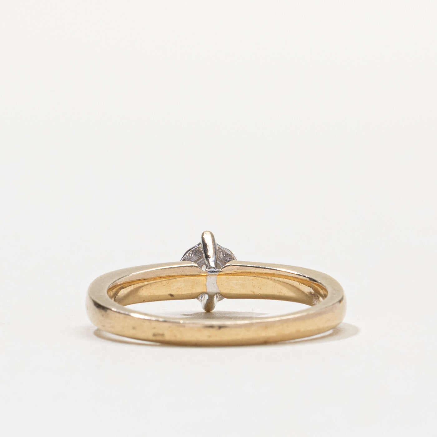 10k Illusion Set Diamond Accented Ring | 0.15ctw | SZ 6.75